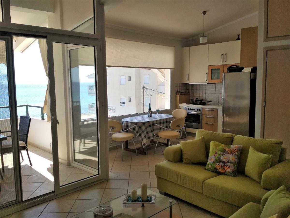 Luxury Sea View Leilighet Ofrínion Eksteriør bilde